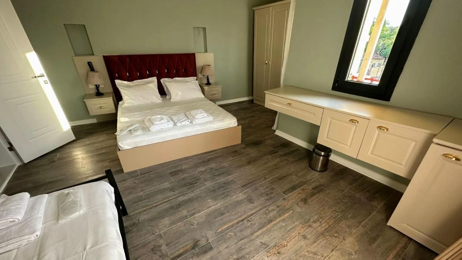 St945 Palas Otel Izmir Turkey